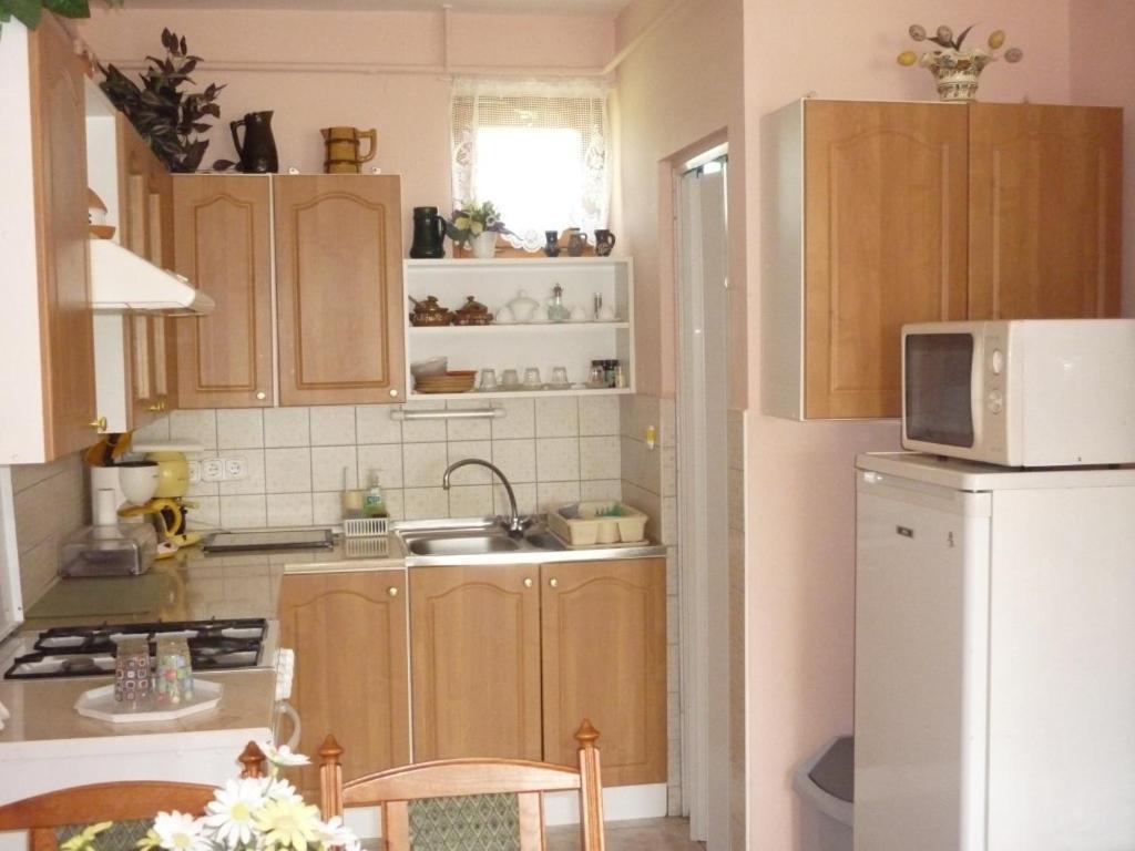 Barbara Apartmanhaz Kehidakustány Extérieur photo