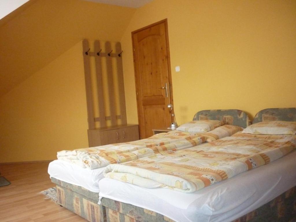 Barbara Apartmanhaz Kehidakustány Extérieur photo