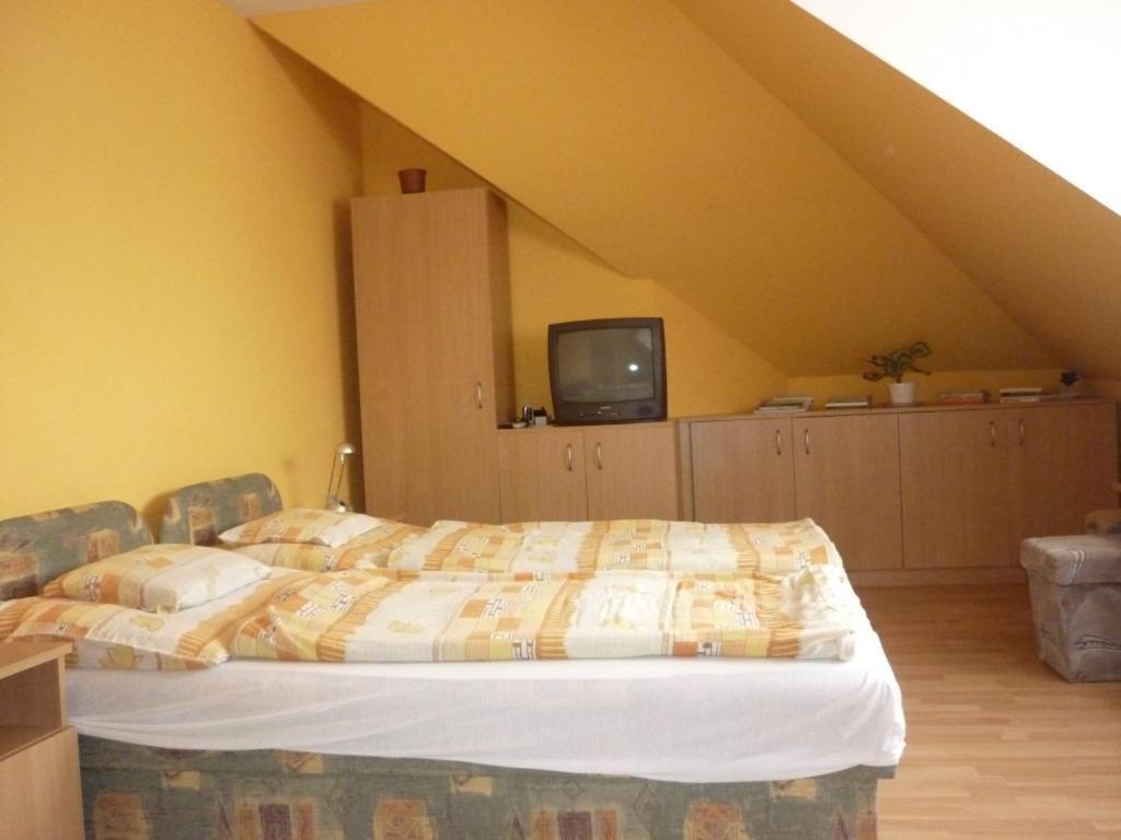 Barbara Apartmanhaz Kehidakustány Extérieur photo